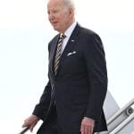 拜登抵达金边，成为2017年以来首次出席东盟峰会的美国总统