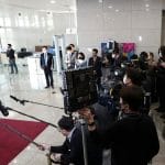韩国总统与记者争吵中断问答会