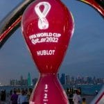 国际足联决定第22届世界杯足球赛赛场及周边禁售酒精饮料，卡塔尔主办大型国际赛事能力受关注