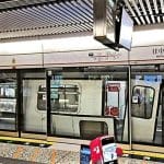 香港地铁因隧道装置致列车脱轨及车门脱离 一年内两次罕见意外