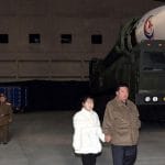 朝鲜发射新型洲际弹道导弹 金正恩女儿首度公开露面
