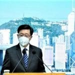 香港特首：入境旅客须限制出入场所的「黄码」制度不会取消