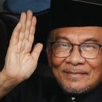 马来西亚安华获权组阁 经数十年人生跌宕