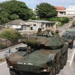 日美在与那国岛举行联合演习 陆自机动战车首次在冲绳公路上行驶