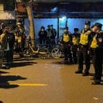 上海街头有示威者被捕，民众要求警察“放人”