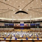 涉嫌贪腐：欧洲议会免去伊娃·凯里副议长的职务
