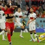 2022 年卡塔尔世界杯小组赛末轮韩国 2:1 绝杀葡萄牙惊险晋级 16 强，如何评价本场比赛？