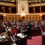 法国参议院通过退休改革制度