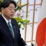 日本外相呼吁中国早日释放被关押的日本公民