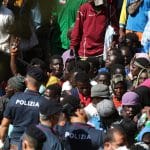 海上移民潮汹涌而至 法意德内政部长等紧急开会