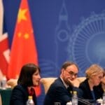 为促进贸易与增长 英国财长寻求与中国建立务实关系