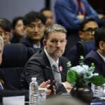 美国贸易代表成APEC会议焦点，各国争相与其展开对话