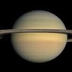 如果太空垃圾越来越多，地球会有一个类似土星的环吗？