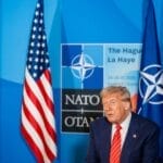 特朗普：美国不会阻止伊朗向中国出售石油，因为德黑兰战后重建“需要钱”