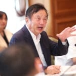 媒体锐评：刷屏的不是“霸总发言”，而是冷静清醒的长期主义