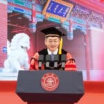 毕业季｜上海交大丁奎岭：伟大成就往往从取得小进步、解决小问题汇聚而成