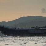中国高调展示军事雄心，两艘航母共同穿越“第一岛链”