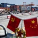 中国强硬对抗特朗普，对欧洲也毫不退让