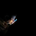 “他们是我的一切”：一位在印度空难中失去挚爱的父亲