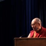 达赖喇嘛公布其继任者认证计划，暗示中国无权干预