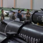 金正恩视察朝鲜新建导弹生产线