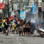大批菲律宾民众聚集马尼拉， 抗议菲律宾防洪工程贪污