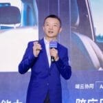 对话腾讯副总裁、腾讯智慧出行总裁钟翔平：在车上点麦当劳这件事，很简单，也很复杂