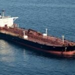 法国扣押的俄罗斯幽灵舰队油轮重新起航 中国籍船长明年2月出庭