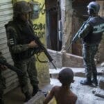 巴西缉毒行动致使64人死亡