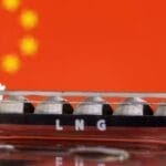 无视英国制裁 中国接受被列入黑名单的俄罗斯液化天然气
