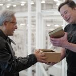 时隔 9 年，黄仁勋再次给马斯克送货上门，跳票大半年的 AI 个人超算终于来了