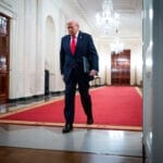 爱泼斯坦新邮件曝光，称特朗普“知道那些女孩”