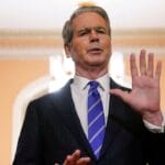 贝森特走访南卡州新建稀土矿物加工厂：正结束中国对我们供应链的掐脖子