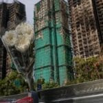 香港火灾：至少128人遇难，8人被捕，大楼警报系统失灵