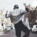 早报｜平价版 MacBook 有望明年上市/史上最长春节假期来了：连放 9 天/Switch 2 销量破千万